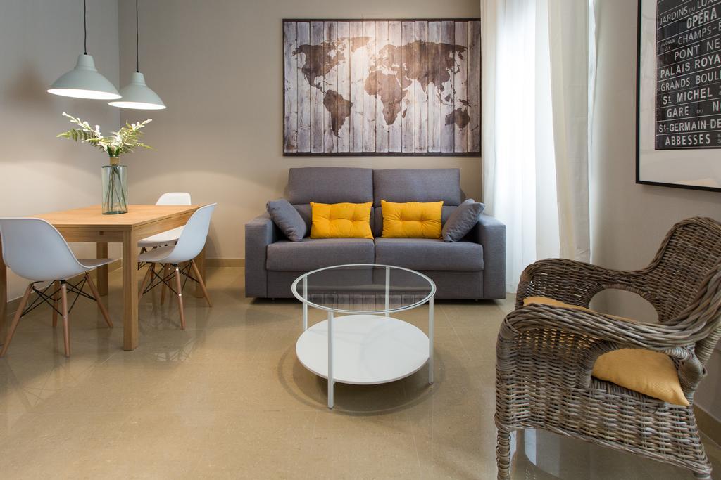 Apartamentos Alberto Lista 9 Seville Phòng bức ảnh